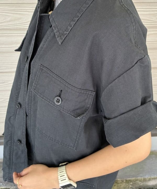 MATSUMOTO AMIさんの「BEAMS WOMEN｜orSlow / ユーティリティ ショート スリーブ シャツ」を使ったコーディネート