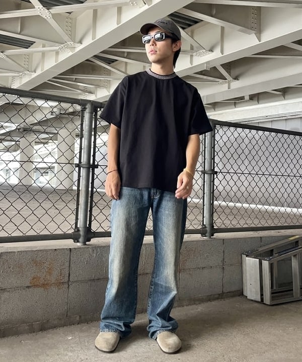 槙山 賢斗さんの「BEAMS WOMEN｜LEVI'S(R) / 567（TM）ルーズフレア」を使ったコーディネート