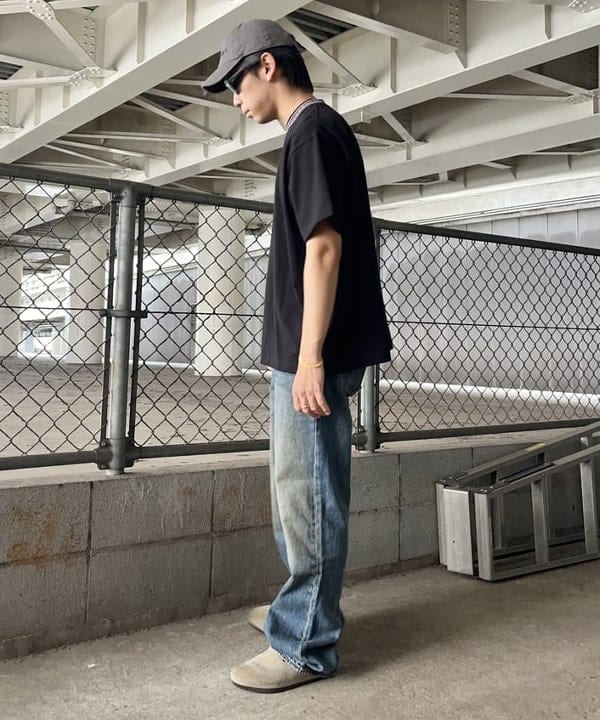 槙山 賢斗さんの「BEAMS WOMEN｜LEVI'S(R) / 567（TM）ルーズフレア」を使ったコーディネート