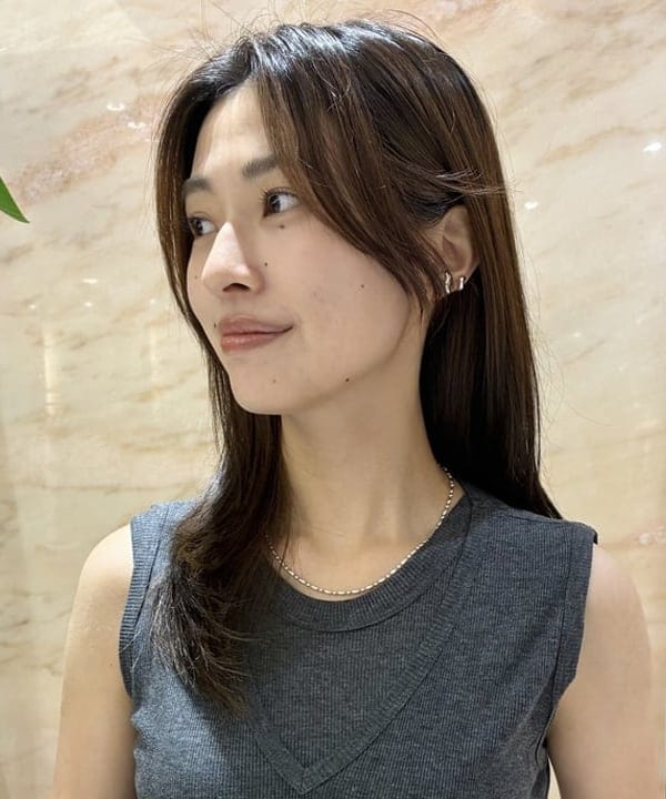 茂野 真楓さんの「BEAMS WOMEN｜AK+1 / レイヤード リブ タンクトップ」を使ったコーディネート