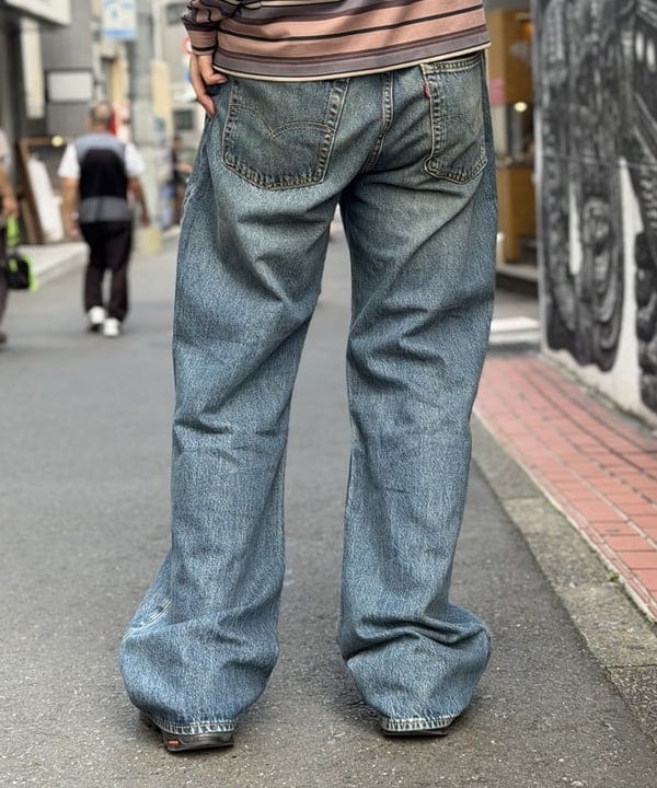 BAKU(東江 漠)さんの「BEAMS WOMEN｜LEVI'S(R) / 567（TM）ルーズフレア」を使ったコーディネート