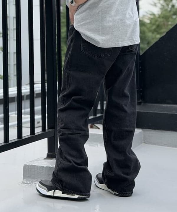 BAKU(東江 漠)さんの「BEAMS WOMEN｜LEVI'S(R) / 567（TM）ルーズフレア」を使ったコーディネート