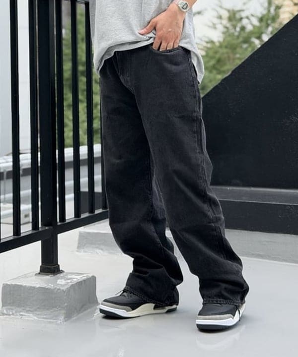 BAKU(東江 漠)さんの「BEAMS WOMEN｜LEVI'S(R) / 567（TM）ルーズフレア」を使ったコーディネート