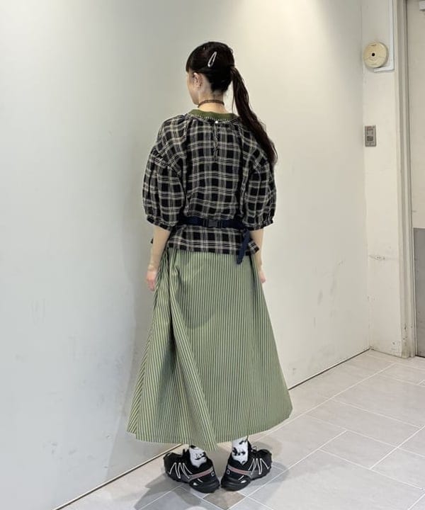 りかちょび/岸本梨佳さんの「BEAMS WOMEN｜リネン チェック スモック シャツ ＜イージーケア＞」を使ったコーディネート
