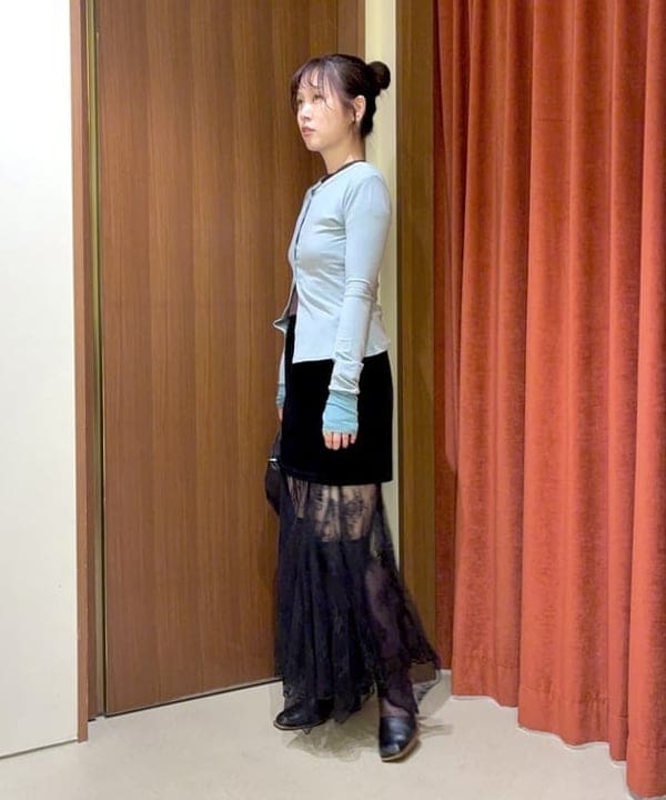 カタヤマ アヤさんの「BEAMS WOMEN｜配色 ラメシアー ソックス」を使ったコーディネート