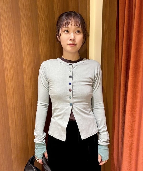 カタヤマ アヤさんの「BEAMS WOMEN｜配色 ラメシアー ソックス」を使ったコーディネート