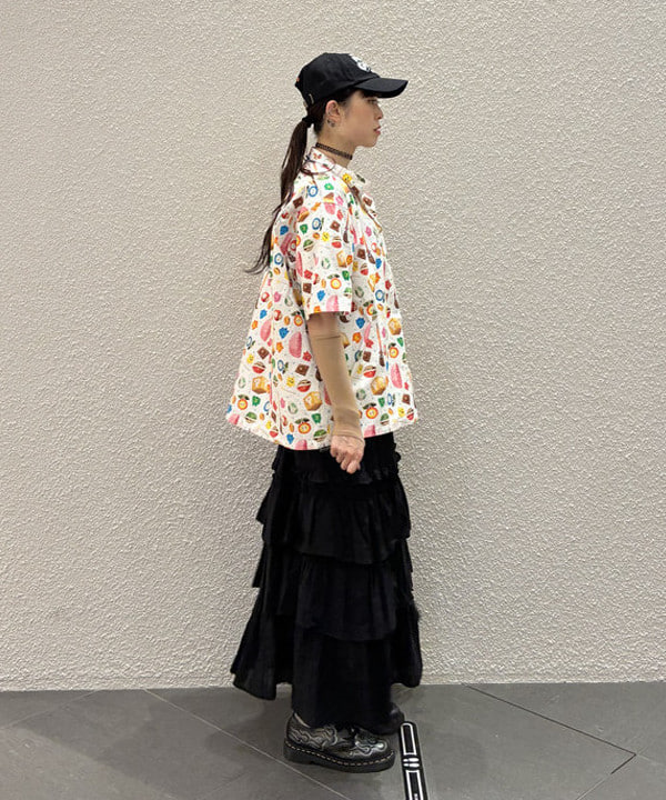りかちょび/岸本梨佳さんの「カットソーレース ティアード スカート」を使ったコーディネート