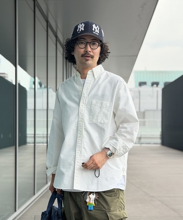 BAKU(東江 漠)さんの「BEAMS / ビッグ 6ポケット カーゴパンツ」を使ったコーディネート