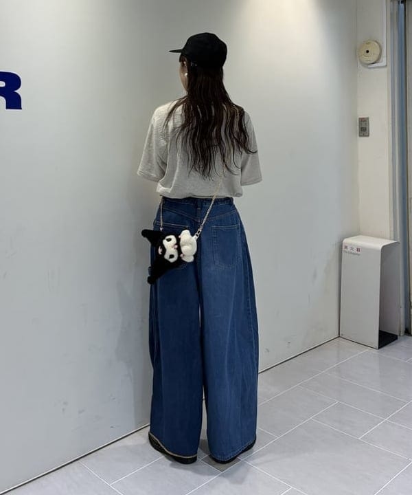 りかちょび/岸本梨佳さんの「ARC&rsquo;TERYX / Aerios 5Panel Cap」を使ったコーディネート
