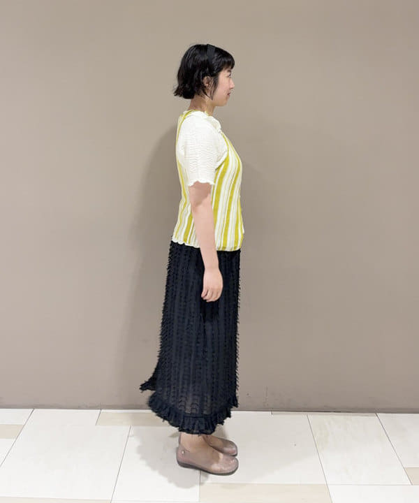 晶さんの「BEAMS WOMEN｜マルチストライプ ニット キャミソール」を使ったコーディネート