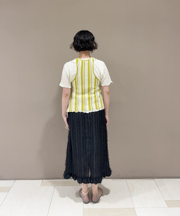 晶さんの「BEAMS WOMEN｜マルチストライプ ニット キャミソール」を使ったコーディネート
