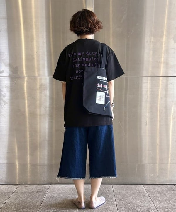 みりさんの「ボーイ ベーシック Tシャツ」を使ったコーディネート