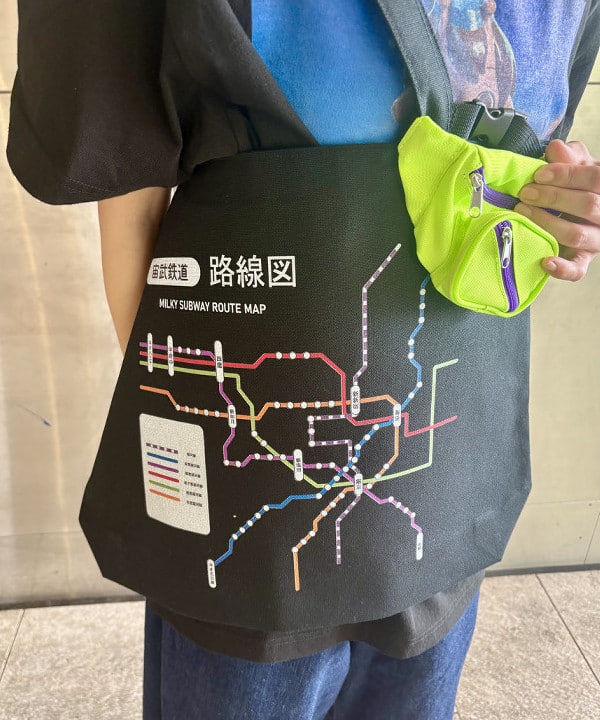 みりさんの「ボーイ ベーシック Tシャツ」を使ったコーディネート
