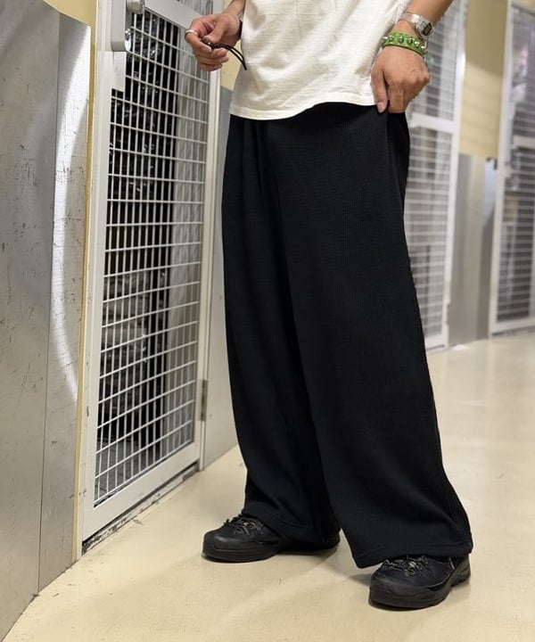 BAKU(東江 漠)さんの「【別注】Barbour / BEDALE New Barbour Tech Classic Fit」を使ったコーディネート