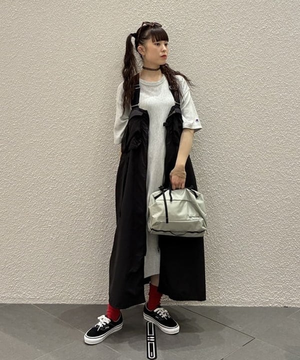 りかちょび/岸本梨佳さんの「クリアレンズ 26SS［ボストン型・紫外線対策・UVカット・リフトアップ効果］」を使ったコーディネート