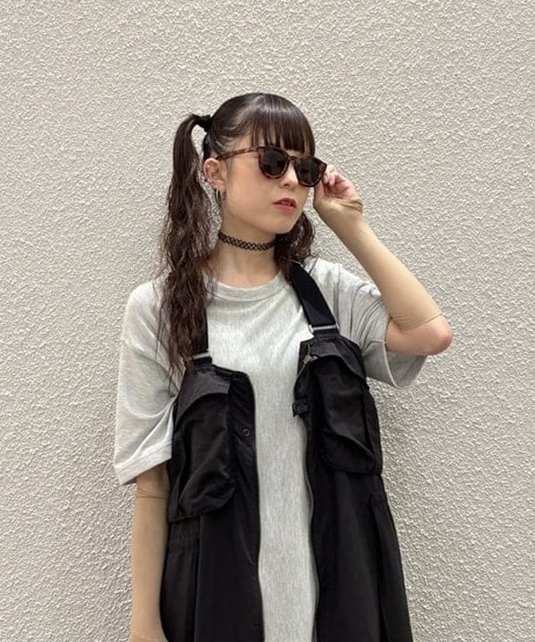 りかちょび/岸本梨佳さんの「クリアレンズ 26SS［ボストン型・紫外線対策・UVカット・リフトアップ効果］」を使ったコーディネート