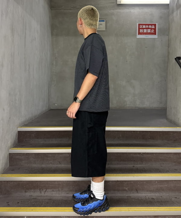 KUROCHANさんの「BEAMS WOMEN｜マイクロ ボーダー Tシャツ【ワイドフィット】」を使ったコーディネート