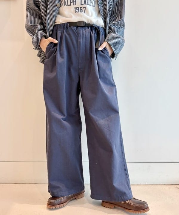 おのすさんの「BEAMS WOMEN｜【別注】Gramicci / 2プリーツ ワイドパンツ」を使ったコーディネート