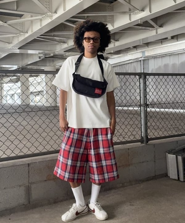 NADEL ナデールさんの「BEAMS WOMEN｜【別注】Dickies / チェック ショーツ」を使ったコーディネート
