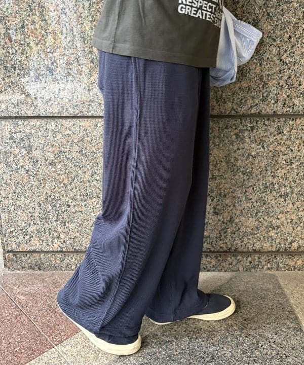 深澤 琥太郎さんの「BEAMS WOMEN｜オックスフォード ワンポイント ミニボタンダウンシャツ【ベーシックフィット】」を使ったコーディネート