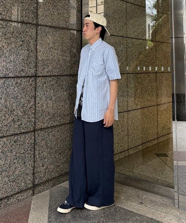深澤 琥太郎さんの「BEAMS WOMEN｜オックスフォード ワンポイント ミニボタンダウンシャツ【ベーシックフィット】」を使ったコーディネート
