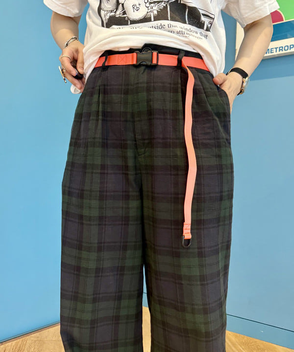 木村 梨香さんの「BEAMS WOMEN｜Cotton Expressions / OPPOSITES ATTRACT TEE」を使ったコーディネート