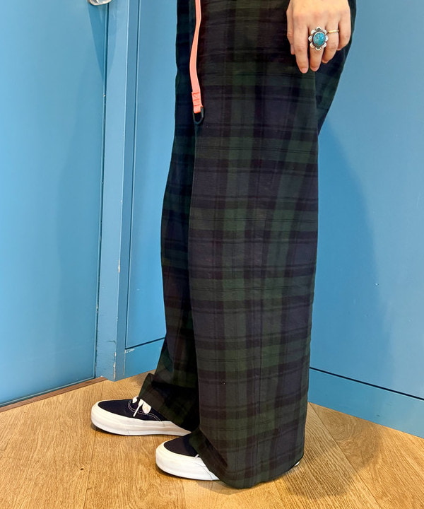 木村 梨香さんの「BEAMS WOMEN｜Cotton Expressions / OPPOSITES ATTRACT TEE」を使ったコーディネート