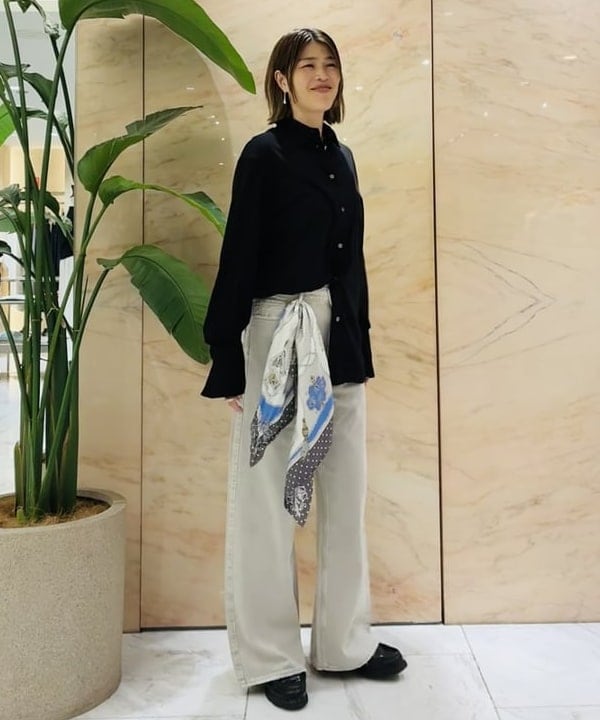岩沢 珠代さんの「BEAMS WOMEN｜CINOH / リラックス シャツ」を使ったコーディネート