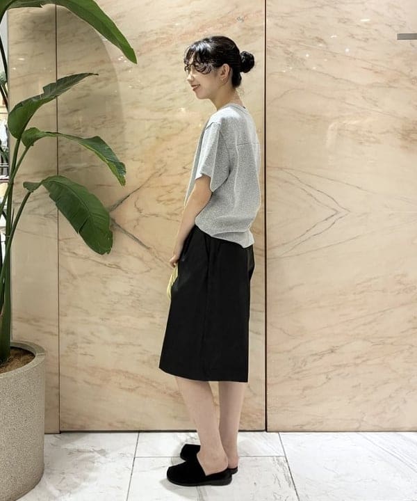 中丸　栞さんの「BEAMS WOMEN｜BOGKI / リブル クロス ボディ バッグ」を使ったコーディネート