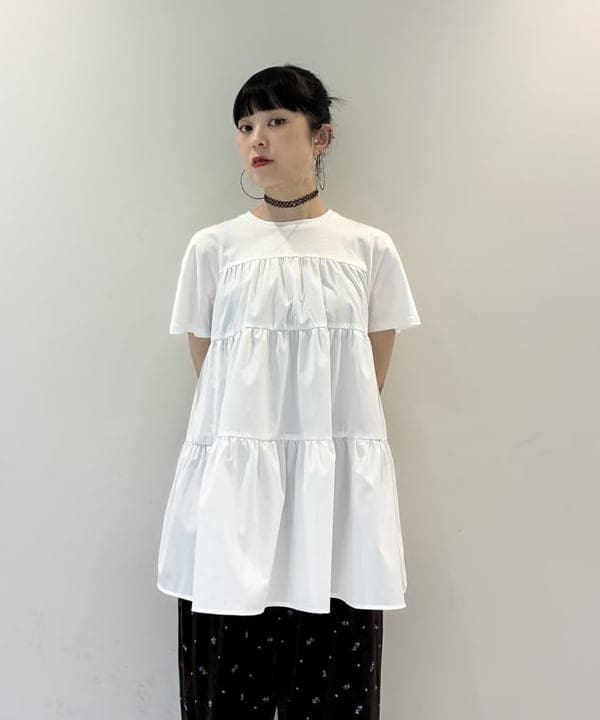りかちょび/岸本梨佳さんの「【別注】BRIEFING &times; BEAMS BOY / ヘルメット バッグ」を使ったコーディネート