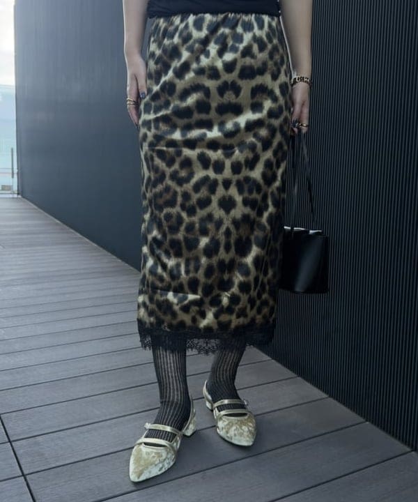 松本 佳菜子さんの「BEAMS WOMEN｜YAHKI / YH-809 SHOULDER BAG」を使ったコーディネート