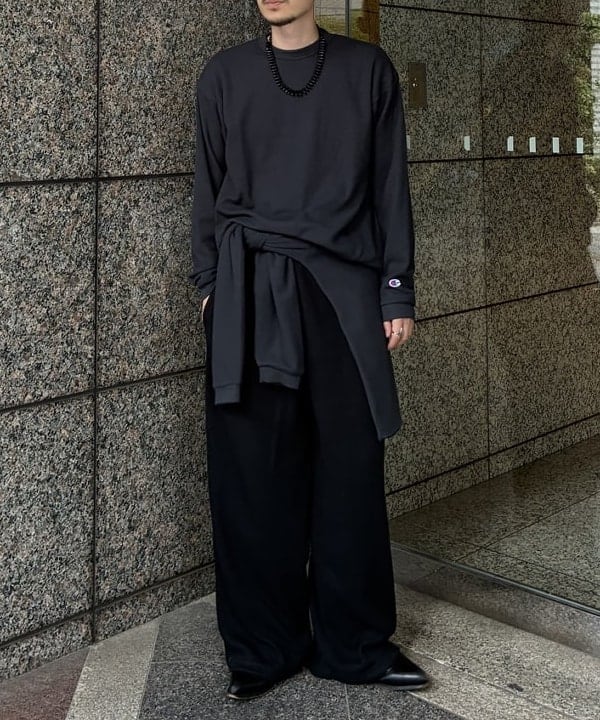 森田 倫太郎さんの「BEAMS WOMEN｜【別注】Champion / リバーシブル ロングスリーブ Tシャツ」を使ったコーディネート