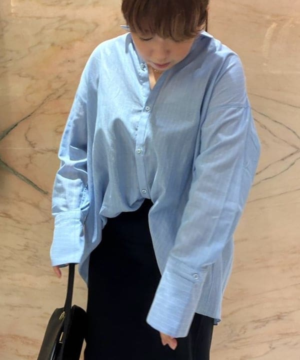 塚越 有紀さんの「BEAMS WOMEN｜PUNTI. / ECLAIR ワンショルダー ハンドバッグ M」を使ったコーディネート