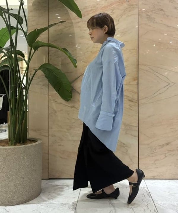 塚越 有紀さんの「BEAMS WOMEN｜PUNTI. / ECLAIR ワンショルダー ハンドバッグ M」を使ったコーディネート