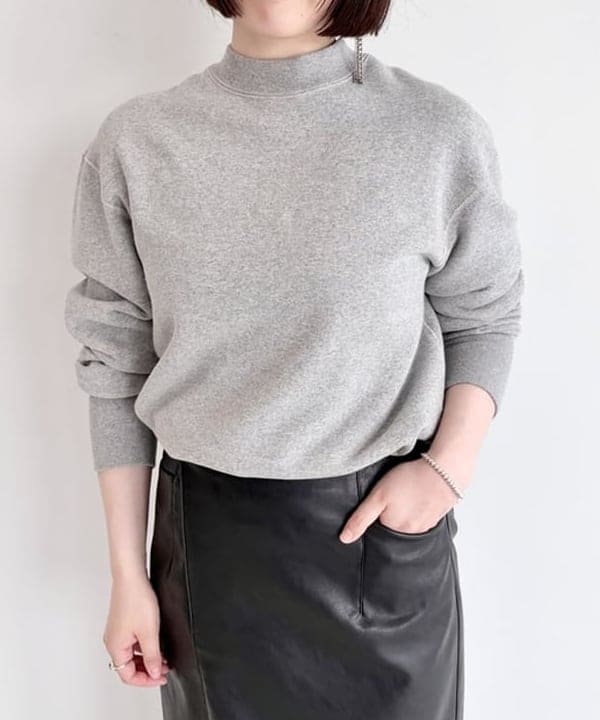 大川 美咲さんの「BEAMS WOMEN｜AK+1 /  裏毛スウェット プルオーバー」を使ったコーディネート
