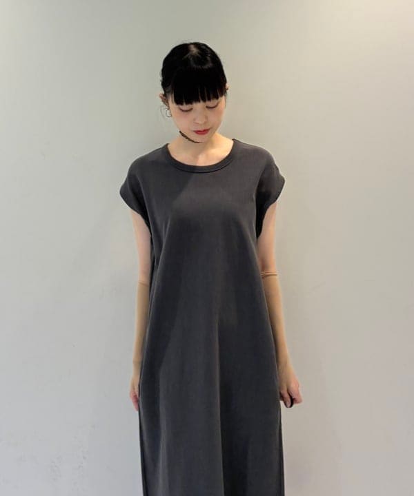 りかちょび/岸本梨佳さんの「【別注】Champion / ショートスリーブ シャツ」を使ったコーディネート