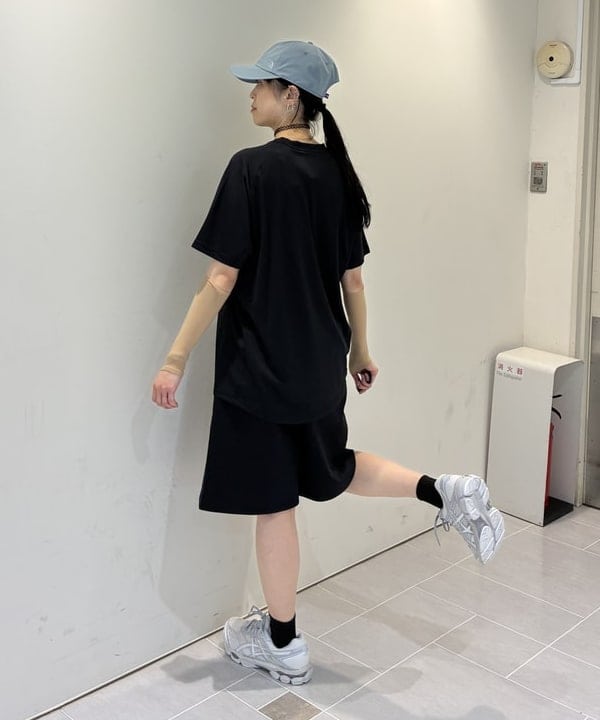 りかちょび/岸本梨佳さんの「」を使ったコーディネート
