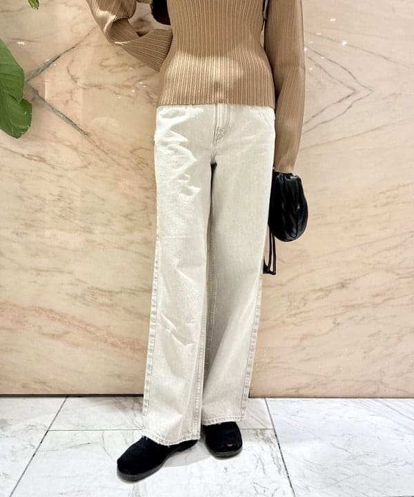 中丸　栞さんの「BEAMS WOMEN｜BOGKI / リブル クロス ボディ バッグ」を使ったコーディネート