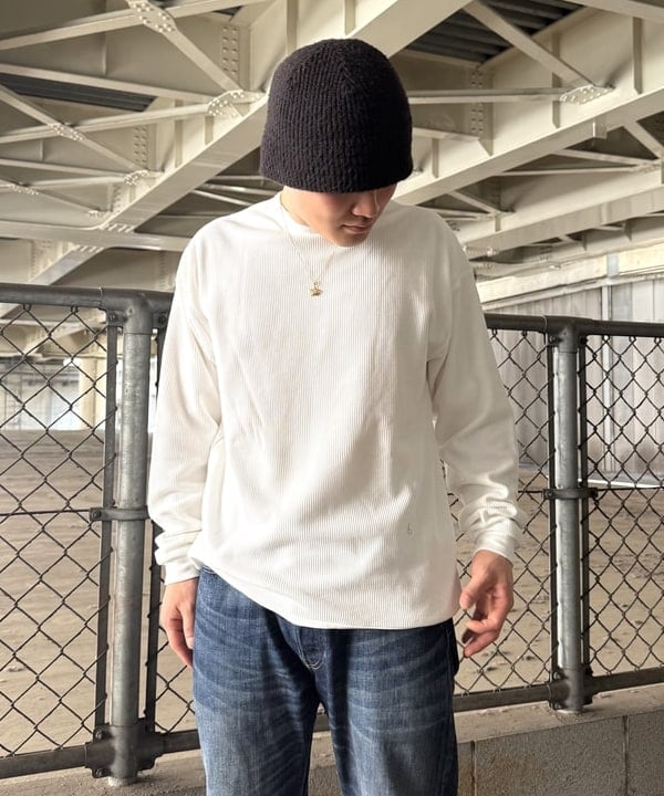 しゅうとさんの「BEAMS WOMEN｜【別注】Champion / リバーシブル ロングスリーブ Tシャツ」を使ったコーディネート
