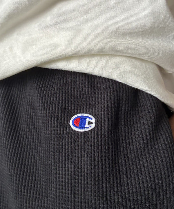 NADEL ナデールさんの「BEAMS WOMEN｜【別注】Champion / ミッキーマウス / Ｔシャツ」を使ったコーディネート