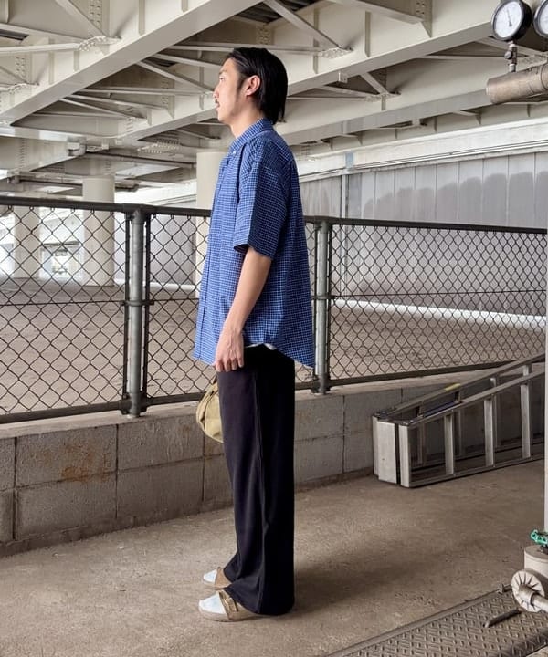 高遠 恒巳さんの「BEAMS WOMEN｜オックスフォード ボタンダウンシャツ 5分丈【ワイドフィット】」を使ったコーディネート