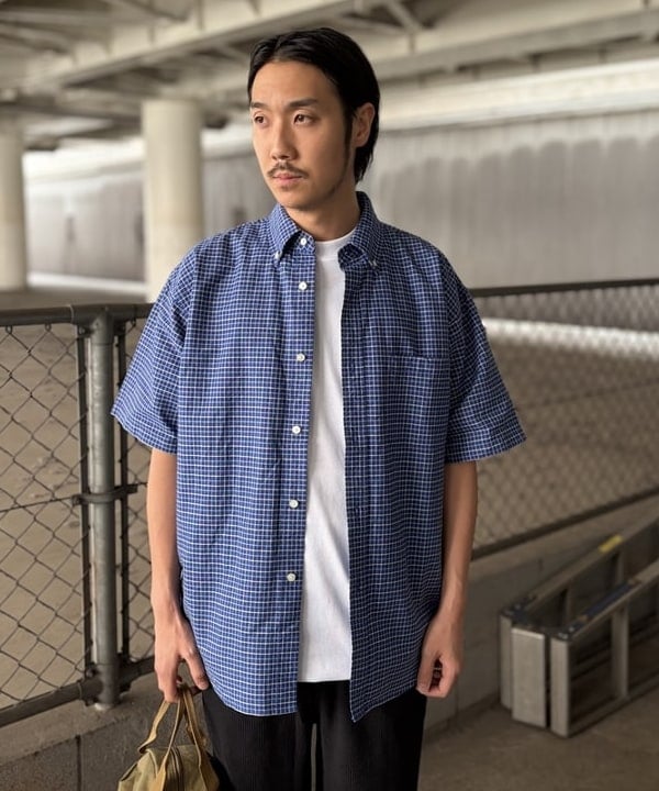 高遠 恒巳さんの「BEAMS WOMEN｜オックスフォード ボタンダウンシャツ 5分丈【ワイドフィット】」を使ったコーディネート