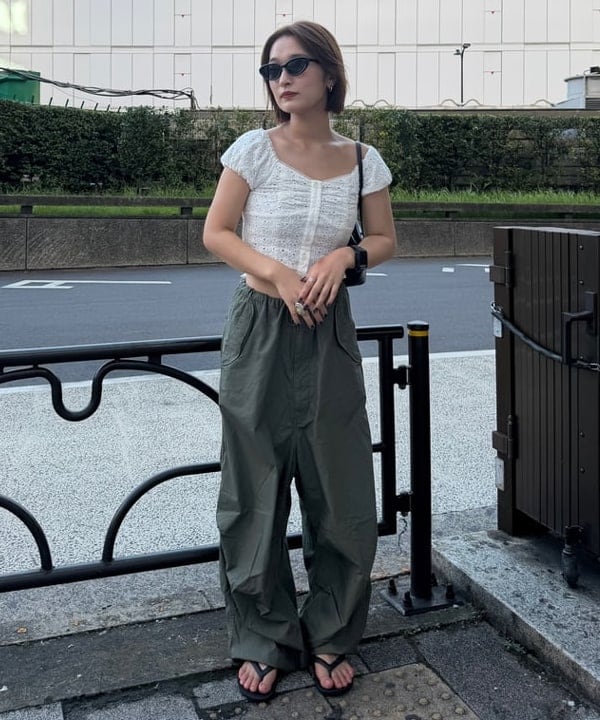 松本 佳菜子さんの「BEAMS WOMEN｜【別注】noeyedia / サングラス "NE-459"」を使ったコーディネート
