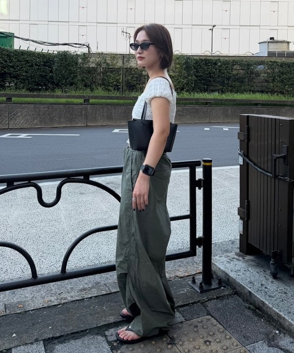 松本 佳菜子さんの「BEAMS WOMEN｜【別注】noeyedia / サングラス "NE-459"」を使ったコーディネート