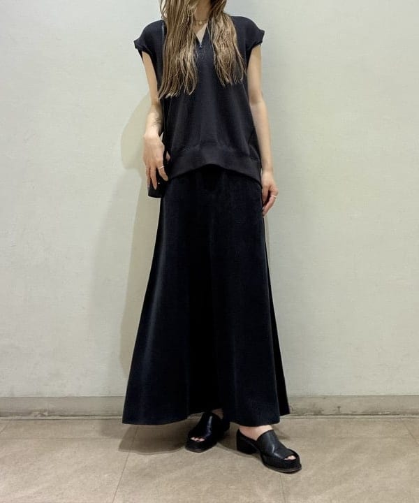 CHIHIROさんの「BEAMS WOMEN｜裏毛 ハーフ ジップ プルオーバー」を使ったコーディネート