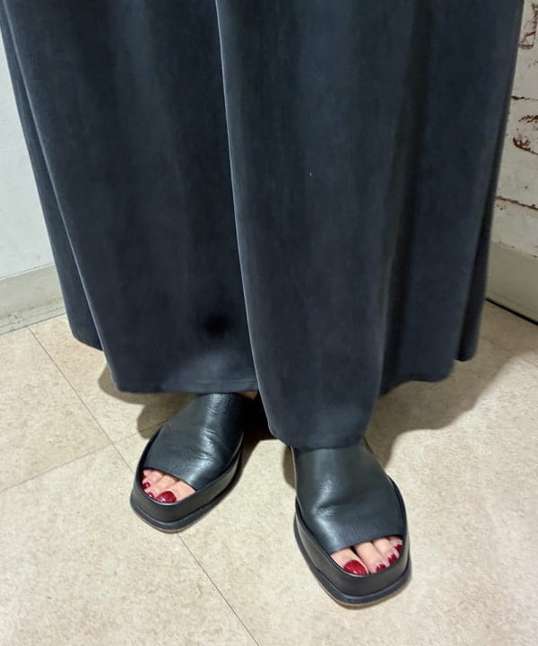 CHIHIROさんの「BEAMS WOMEN｜裏毛 ハーフ ジップ プルオーバー」を使ったコーディネート