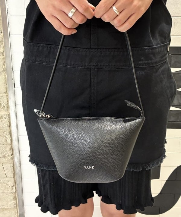 マツミヤさんの「BEAMS WOMEN｜ショート ジャンプ スカート」を使ったコーディネート