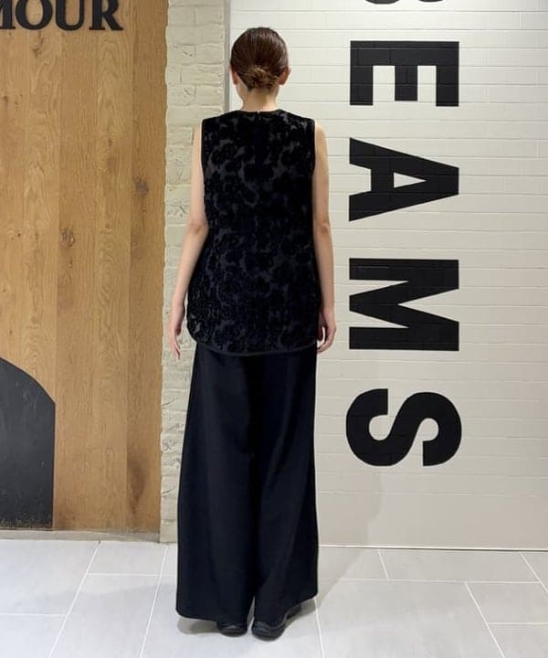 ヒライさんの「BEAMS WOMEN｜モールヤーン エンブロ ノースリーブ ブラウス」を使ったコーディネート