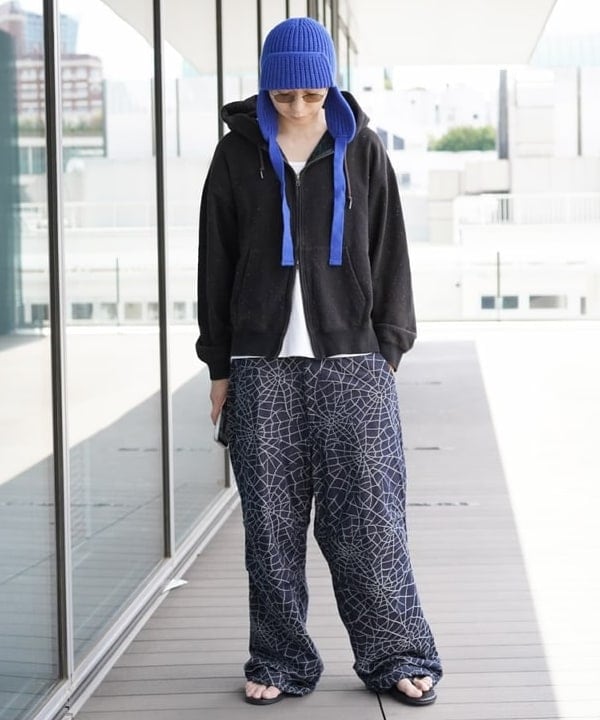 SUDOさんの「BEAMS｜【別注】ISLAND SLIPPER / レザー トング サンダル｜シンプル｜モノトーン」を使ったコーディネート