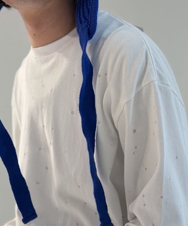 BAKU(東江 漠)さんの「ピンホール ロングスリーブ Tシャツ」を使ったコーディネート